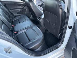 Auto Usado de Calidad a Precio Accesible, Volkswagen Golf Alltrack 2019, Volante a la Izquierda - Product Image 5