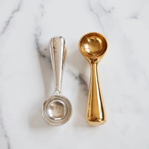Ensemble de cuillères de service haut de gamme avec finition élégante, design ergonomique pour sauces, desserts, café, table et repas - Product Image 1