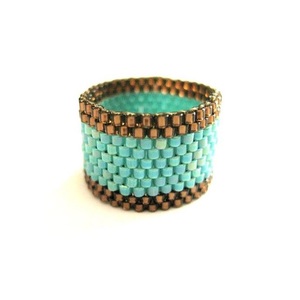 Bagues de perles de rocaille de qualité supérieure Perles de rocaille écologiques Bague facile à porter Bague de perles de rocaille légère entièrement personnalisée - Product Image 4