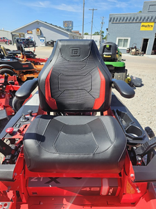 เครื่องตัดหญ้าแบบ Zero Turn รุ่น Premium Gravely ZTX 48 สำหรับงานอุตสาหกรรม พร้อมถังเก็บหญ้า เหมาะสำหรับการดูแลรักษาพื้นที่ในสวน บ้านพักอาศัย และธุรกิจจัดสวน - Product Image 6