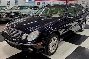 MERCEDES-BENZ E320 4MATIC WAGON 2004 D'OCCASION CÔTÉ GAUCHE/DROIT - Product Image 3