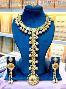 Conjunto de Collar Gargantilla Floral Chapado en Oro Modelo 23109 al por Mayor con Pendientes a Juego y Gotas Colgantes, Joyería de Moda - Product Image 6