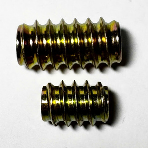 Chèn <span class=keywords><strong>Nut</strong></span> Chiều dài 25 mm vàng Việt Nam bên trong và bên ngoài răng gỗ đồ nội thất chèn <span class=keywords><strong>Nut</strong></span> chủ đề kết nối các loại hạt M6 M8 M10 M12 M20 - Product Image 1