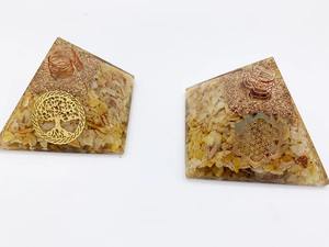 Vente en gros d'aventurine jaune naturelle faite à la main à pointe de quartz Orgonite Pyramide Reiki Symboles Décoration intérieure Feng Shui High - Product Image 4