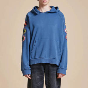 Sudadera con capucha con logotipo personalizado para hombre, ropa de calle Vintage lavada con ácido de ajuste Regular, forro polar de algodón desgastado con diamantes de imitación bordados - Product Image 3