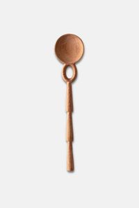 Cuillère de cuisine classique en bois, idéale pour les cuisines traditionnelles, offrant des performances fiables et une utilité intemporelle - Product Image 3