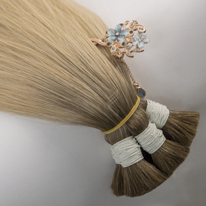 Lots de Cheveux Vierges Européens en Gros, Grade 9A-10A, Extensions de Cheveux Humains Ombrés Naturels pour Femmes, Haute Qualité en Gros - Product Image 1