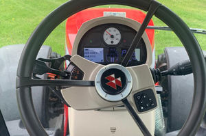 Tractor de ruedas para caminar Massey Ferguson 8727 usado a la venta, potencia nominal de 120HP para granjas - Product Image 4