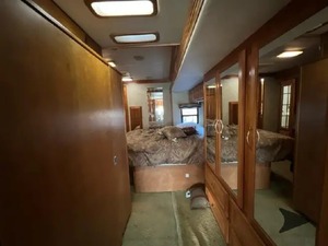 Autocaravana Usada en Buen Estado, Modelo 2008, Guulf Stream Rv Tour Master T40F CLASE A - Product Image 2