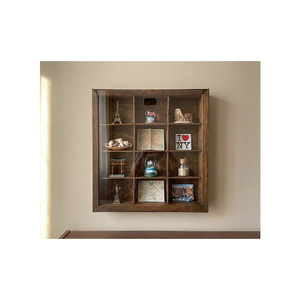 Boîte à souvenirs de voyage, présentoir mural en bois avec grille, façade en acrylique, étagère en bois faite à la main, couvercle coulissant - Product Image 4