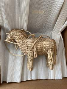 Jouet pour cheval en herbe de mer fait à la main Jouet décoratif tissé naturel pour enfants - Product Image 3