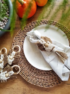 Porte-serviettes en rotin simple pour la mise en place quotidienne de la table à manger et la décoration de la cuisine à domicile avec un style naturel tissé à la main en provenance d'Inde - Product Image 3