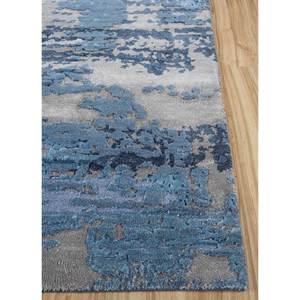 Tapis Kavi bleu noué à la main en laine et soie de bambou, collection Project Error, motif abstrait pour usage domestique Esk-439 - Product Image 4
