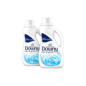 El suavizante de telas Ultra Downy, esencial para la colada líquida, proporciona suavidad, frescura y ropa sin arrugas - Product Image 1