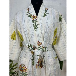 Kimono long réversible en pur coton Kantha pour femme, veste vert pastel, motif singe animal - Product Image 2