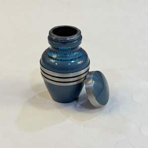 Fabricant d'urne à cendres de crémation pour adultes bon marché en aluminium imprimé en pierre de jaspe pour cendres humaines pot de crémation autocollant complet pour cendres - Product Image 4