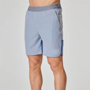 Short de bain de course en polyester léger de qualité supérieure pour hommes, créateur personnalisé, logo brodé à motif solide et décontracté pour une utilisation en salle de sport à la plage - Product Image 2