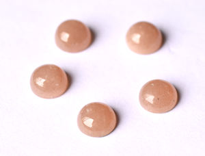 Piedra lunar de melocotón Natural de grado AAA, cabujones calibrados redondos de 13mm, joyería de piedras preciosas con parte posterior plana suelta - Product Image 2