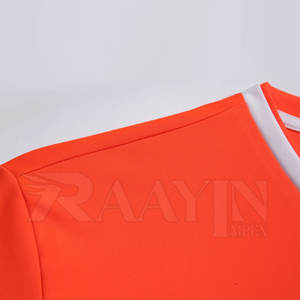 Conjuntos de Uniformes de Fútbol Personalizados de Secado Rápido - Equipaciones de Fútbol de Alta Calidad 100% Poliéster para Adultos y Niños - Product Image 4