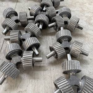 Benzinemachine Voor Kippenvoer Voor Gebruik Op De Boerderij En Produceert Hoogwaardige Voederpellet Voor Pluimvee - Product Image 3