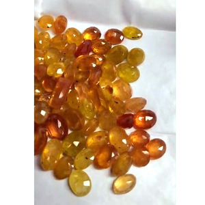 Voir l'offre 78 Pcs Bangkok Jaune Saphir 8mm à 13mm Ovale octogone Facette 208 Cts Iroc Ventes Haute Qualité chauffé Lâche Gemstone - Product Image 3