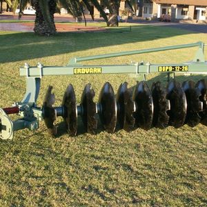 Herse à disques offset d'origine Machine à labourer les terres Montée sur tracteur Outil agricole Cultivateur à disque et motoculteur à vendre - Product Image 3