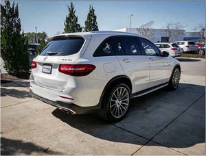 Ligeramente usado, 2019, GLC 43, disponible en buenas condiciones - Product Image 3