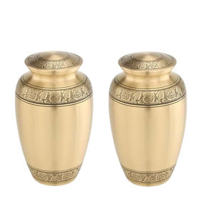 Urna de metal de calidad superior elegante y elegante para urnas de cremación de arte conmemorativo funerario disponibles en cantidad al por mayor - Product Image 3