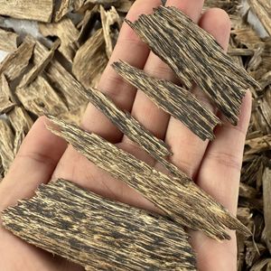 100% naturel de haute qualité Bukhoor vietnamien bois d'agar bois copeaux aromatiques brûleur d'encens - Product Image 1