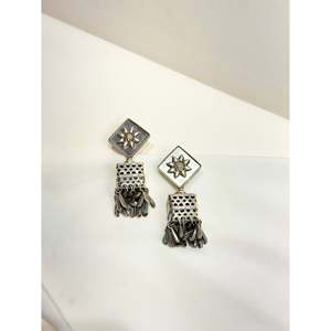 ต่างหูเงินแท้ 925 รุ่น Tridha Vintage ทรงสี่เหลี่ยม ดีไซน์แบบจัมก้าและแบบแชนเดอเลียร์ เหมาะสำหรับงานแต่งงาน - Product Image 1