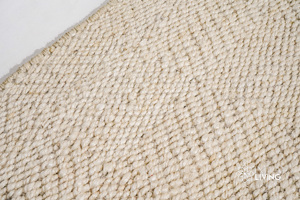 Stylish Jute Rugs Handmade Natural Fiber Carpet for Home Decoration Long Life and Soft Texture - Product Image 4