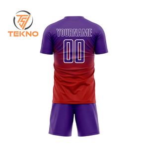 Venta al por mayor nuevo modelo último estilo entrenamiento ropa deportiva sublimación camisetas de fútbol Unisex hombres jóvenes uniforme de fútbol bajo precio OEM - Product Image 3