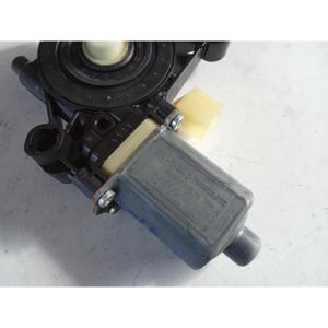 Moteur électrique de lève-vitre avant droit pour VOLKSWAGEN Golf 7 Berline (12>) 5Q4959802B - Product Image 3