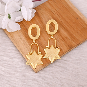 Boucles d'oreilles pendantes classiques en laiton plaqué or jaune, de haute qualité, faites à la main, cadeaux - Product Image 2