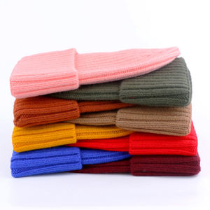 Bonnet en Laine Tricoté Doux et Chaud de Haute Qualité 2026, Logo Personnalisé, 100% Laine pour Hommes et Femmes - Vente en Gros - Product Image 5