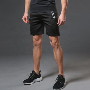 Pantalones cortos deportivos para correr para hombre, ropa deportiva para gimnasio, pantalones cortos ligeros de entrenamiento con forro de malla de secado rápido personalizados - Product Image 5