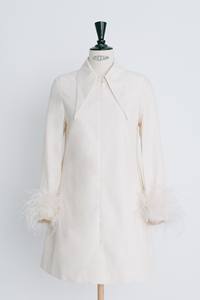 Robe d'été pour femmes 2024, robe courte à manches longues pour femmes, poignet en plumes, tissu jacquard en coton, ROBE MINI ARYM AVEC PLUMES - Product Image 5