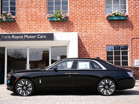 Meilleures voitures d'occasion excellentes et propres, Rolls-Royce Ghost 2025 prête à être expédiée