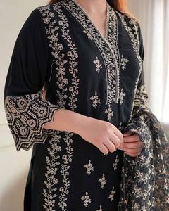 คอลเลกชันผู้หญิงอินเดียขายส่งเคอร์ติสําเร็จรูปพร้อม Salwar ในผ้าคุณภาพสูง ดูดีไซน์ใหม่ Kurta dhoti salwaar - Product Image 3