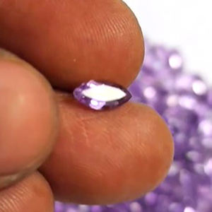 187cts พลอยอเมทิสต์ธรรมชาติขนาด10x5มม. 389ชิ้น - Product Image 3