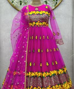 Top Palazzo Dupatta de seda para uso diario elegante con diseño estampado elegante y detalles con volantes - Product Image 4