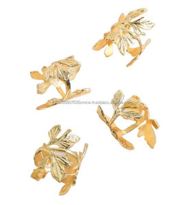 Vente chaude anneaux de serviette en or avec un matériau de conception moderne et de haute qualité pour la décoration de table - Product Image 1