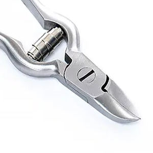 Cortauñas de calidad premium de acero inoxidable para uñas de los pies, para uso en salón, spa y hogar, con mango ergonómico. - Product Image 3