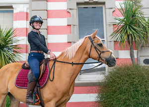 Euro Cavall Industries - Tapis de selle de dressage en polyester et coton écologiques avec doublure en bambou, couleur et taille personnalisables - Product Image 2