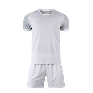 Nuevo 2024 Uniforme de fútbol para hombres al por mayor Tela de alta calidad Servicio OEM Uniformes duraderos Uniforme de fútbol - Product Image 6