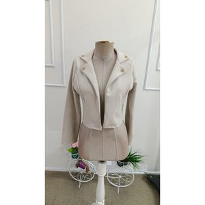 Veste en daim courte à col et manches longues pour femme, avec détails boutonnés, 37994 - Beige - Product Image 4
