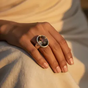 Anillo Ajustable de Plata de Ley 925 con Cuarzo Ahumado, Incrustaciones de Piedras Preciosas Naturales, Moderno y Elegante, Regalo para Mujer - Product Image 2