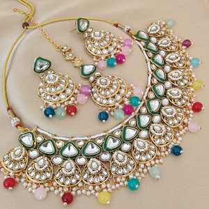 Beau collier Kundan de haute qualité avec boucles d'oreilles et Maang Tikka pour femmes ensemble de bijoux traditionnels indiens dernière conception - Product Image 2