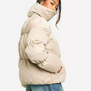 Hot Selling Custom Made Crop <b>Top</b> Bubble Jacket Streetwear Lightweight <b>Warm</b> Duck Down <b>top</b> Cropped Bubble Coat For <b>Women</b> - Product Image 6