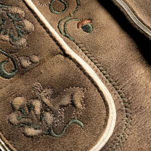 Nouveau style de Lederhosen bavarois de qualité supérieure coupe-vent fabriqué au Pakistan Lederhosen bavarois pour hommes - Product Image 6